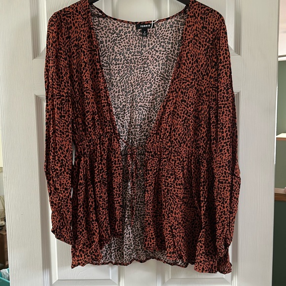 Torrid Top - Picture 2 of 4
